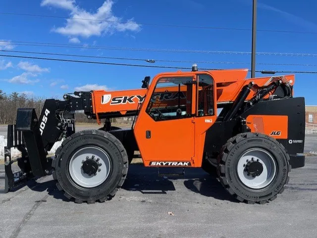 2024 SkyTrak 10054