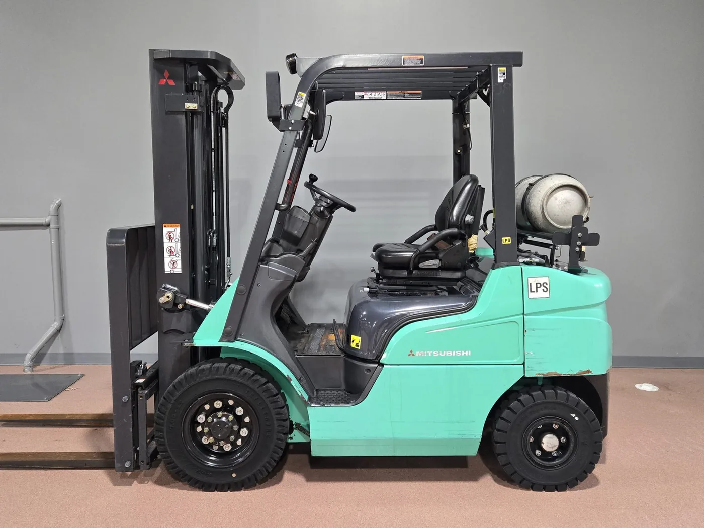 2020 Mitsubishi FG25N