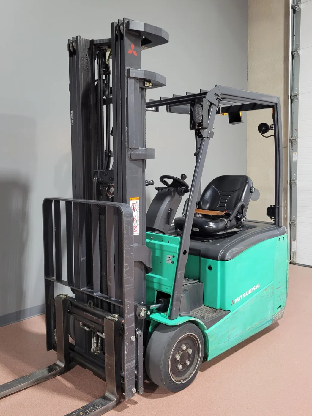 2017 Mitsubishi FB18PNT
