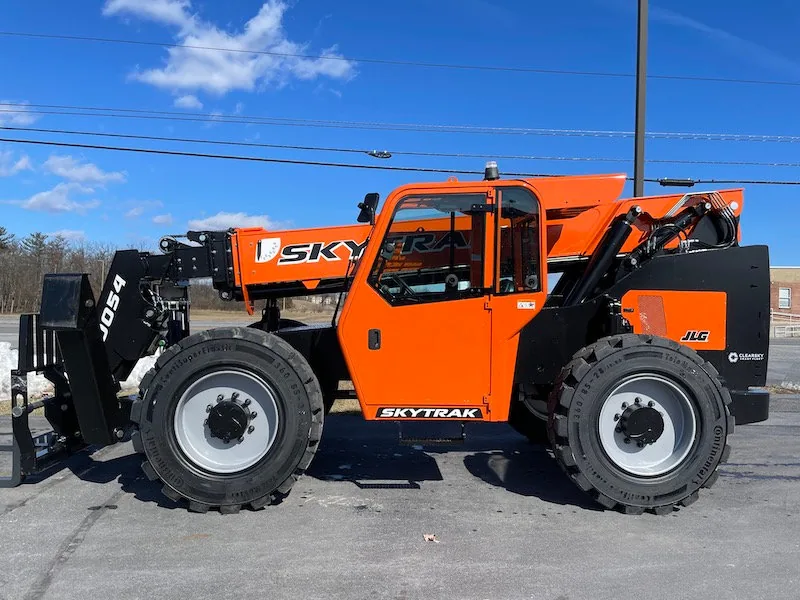 2024 SkyTrak 10054