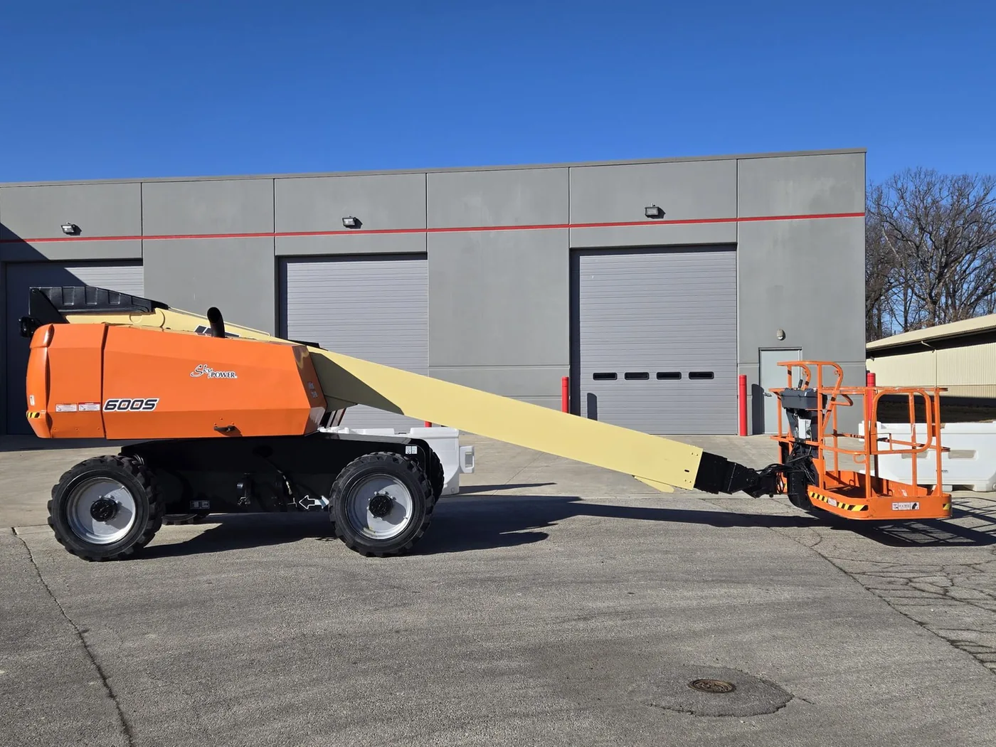 2014 JLG 600S