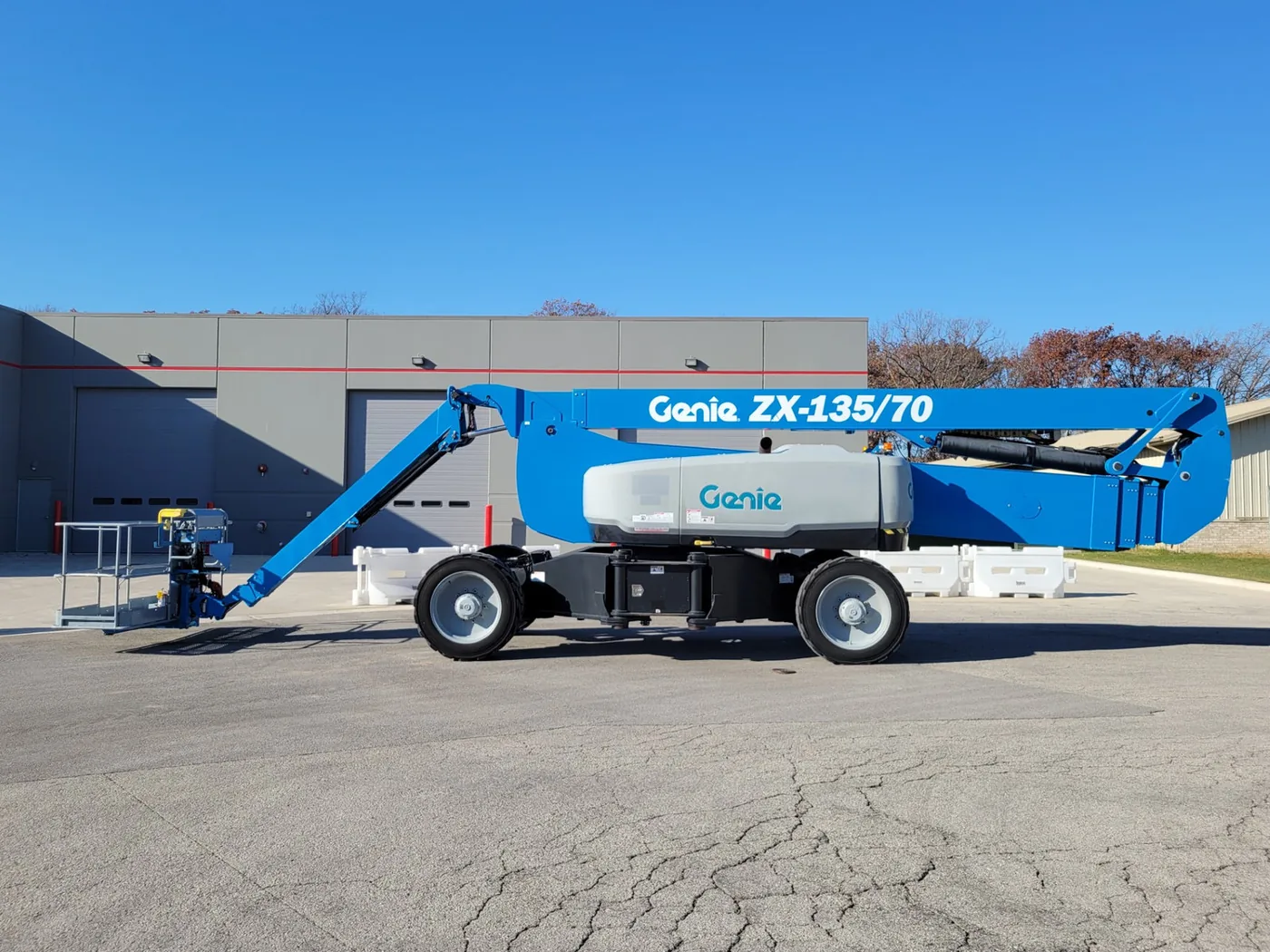 2019 Genie ZX-135/70