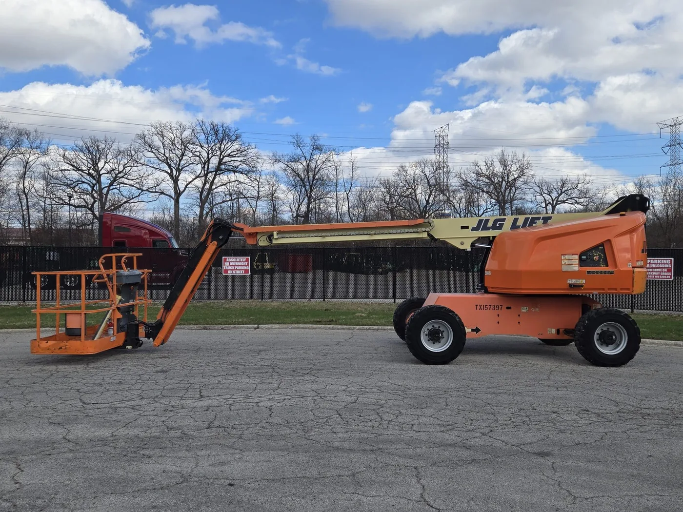2017 JLG 460SJ