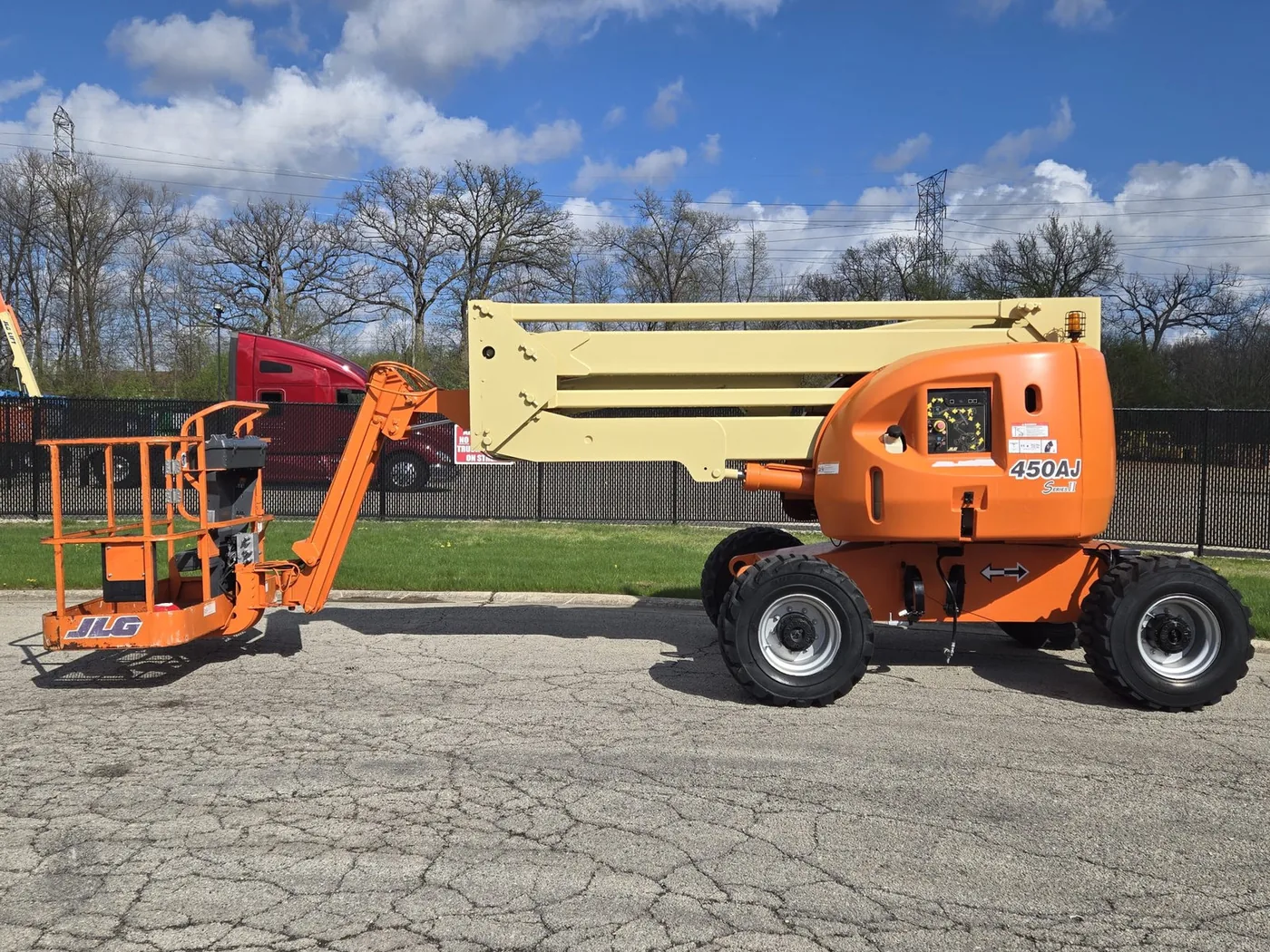 2012 JLG 450AJ
